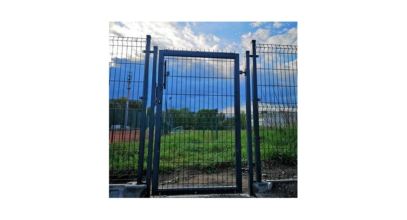 Double-leaf entrance gate with gate – prices, sizes and functions