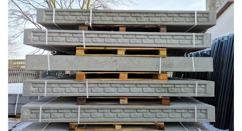 Ogrodzenia betonowe i waga płyty prefabrykowanej: co warto o nich wiedzieć?